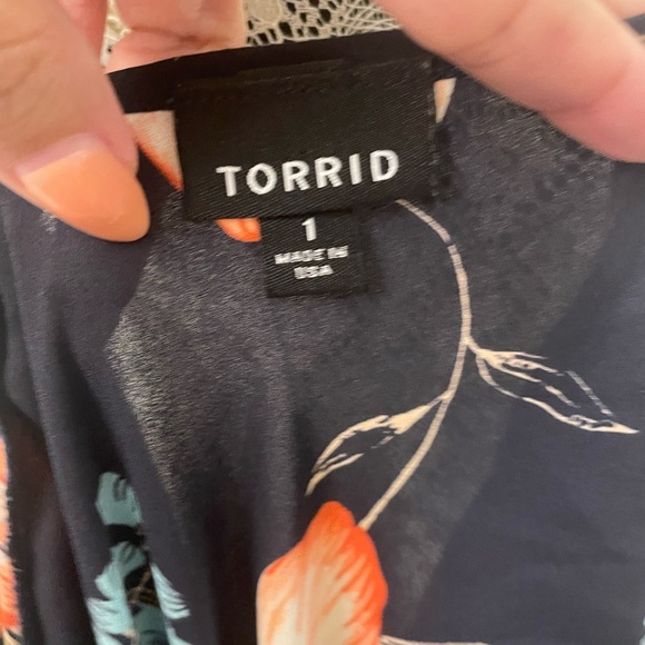 Torrid Floral Print Surplice Babydoll Top - Picture 8 of 8